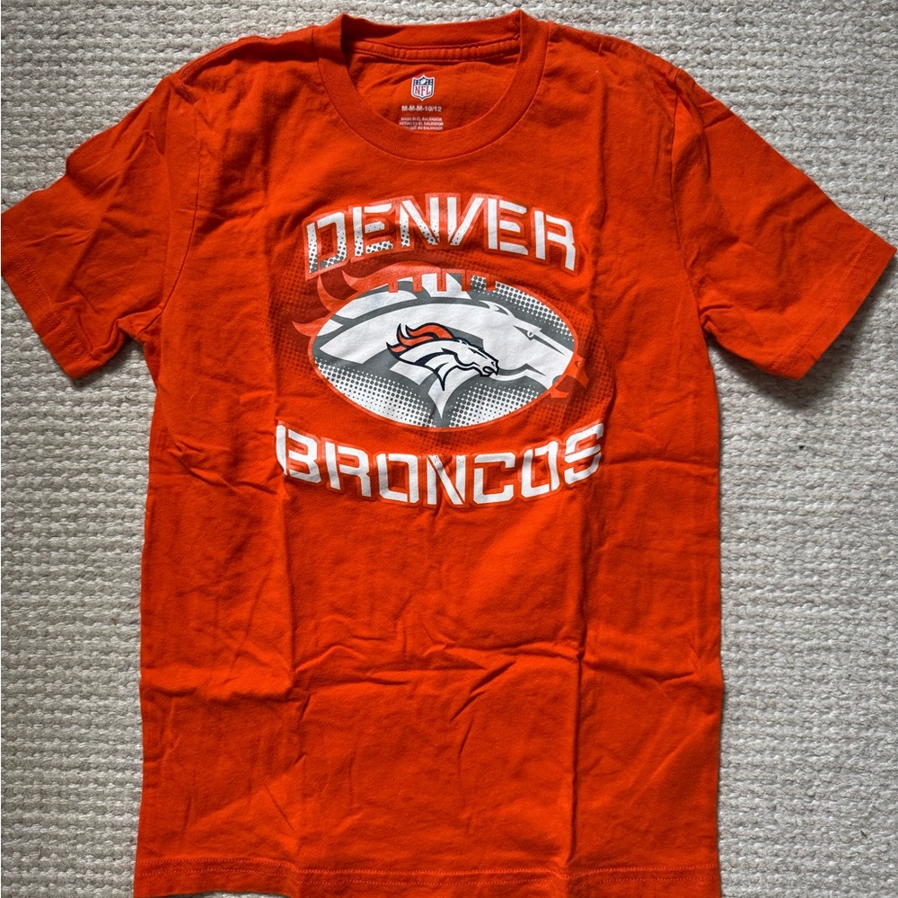 Official NFL Denver Broncos Short Sleeve T-Shirt size boys medium (10-12)
